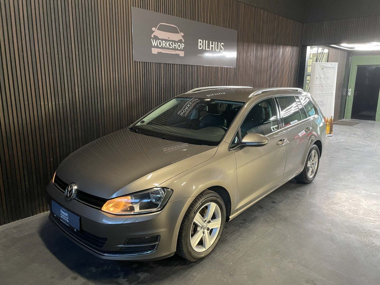 VW Golf VII 2,0 TDi 150 Highline Variant DSG BMT