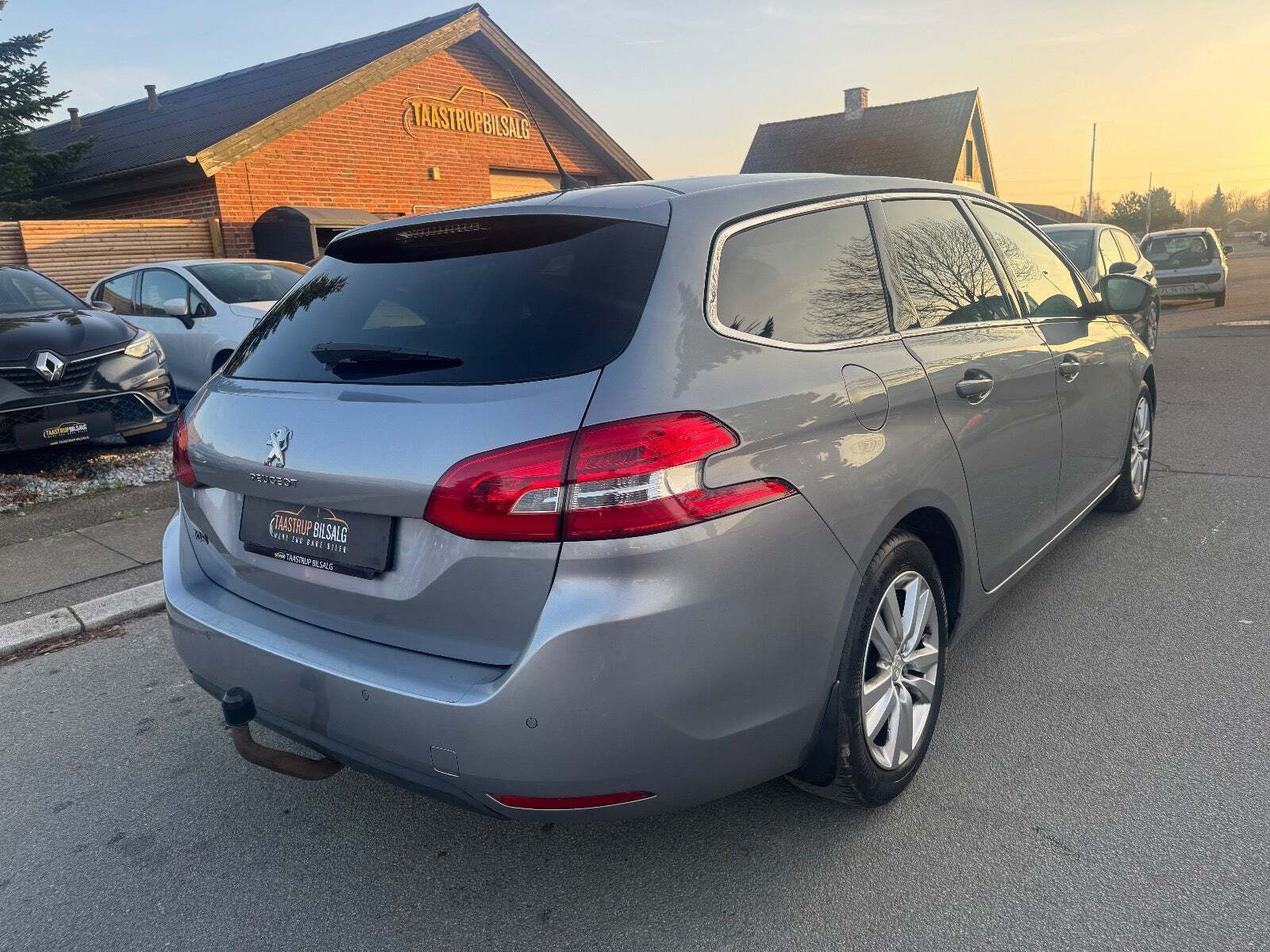 Peugeot 308 1,2 e-THP 130 Active EAT6