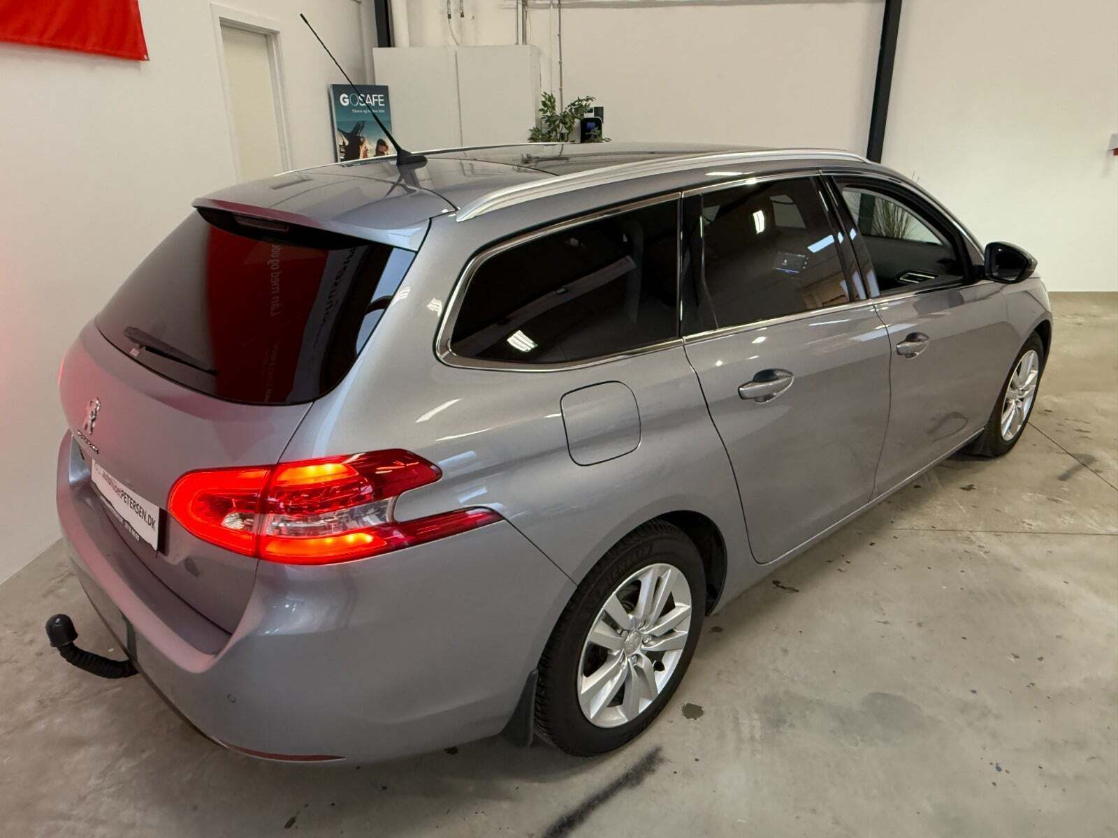 Peugeot 308 1,5 BlueHDi 130 Allure+ Sky SW