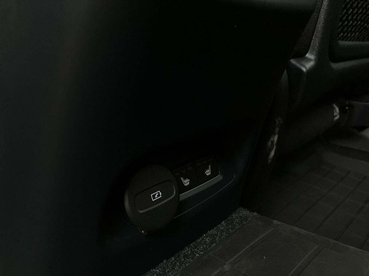 Sølv Volvo XC40 fra 2023