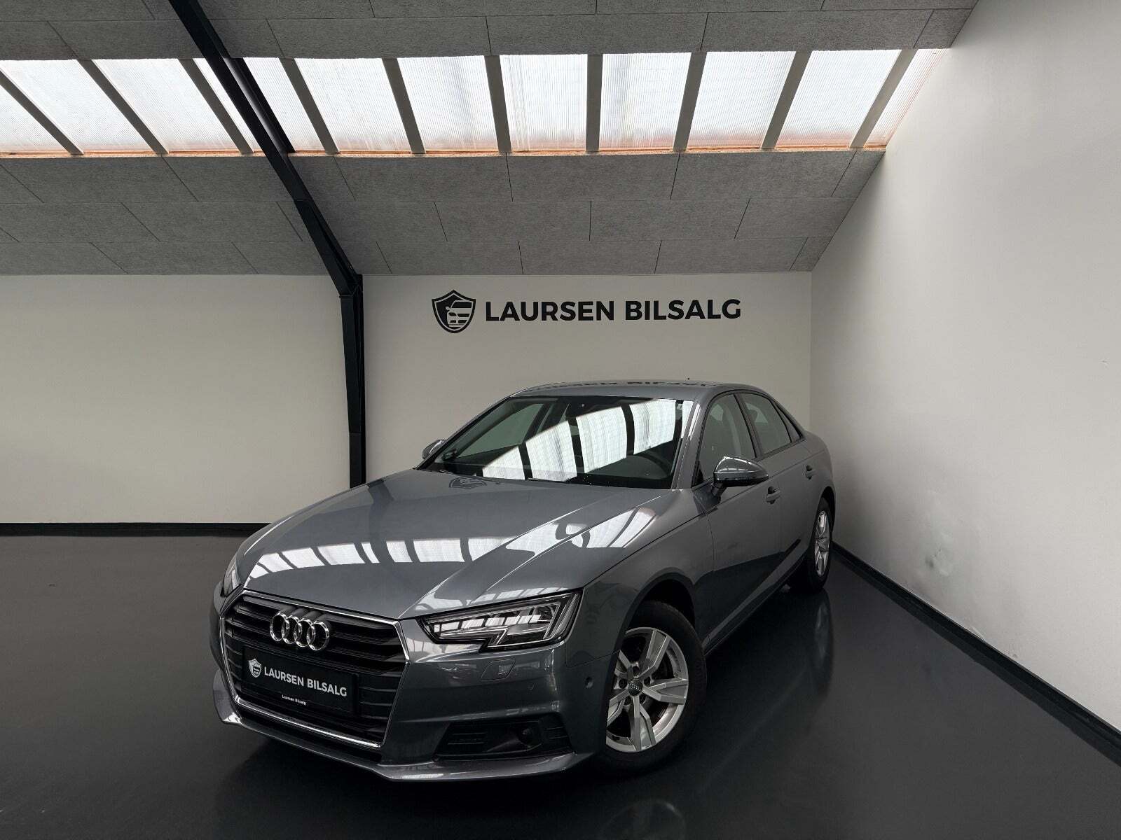 Audi A4 40 TFSi Advanced S-tr.