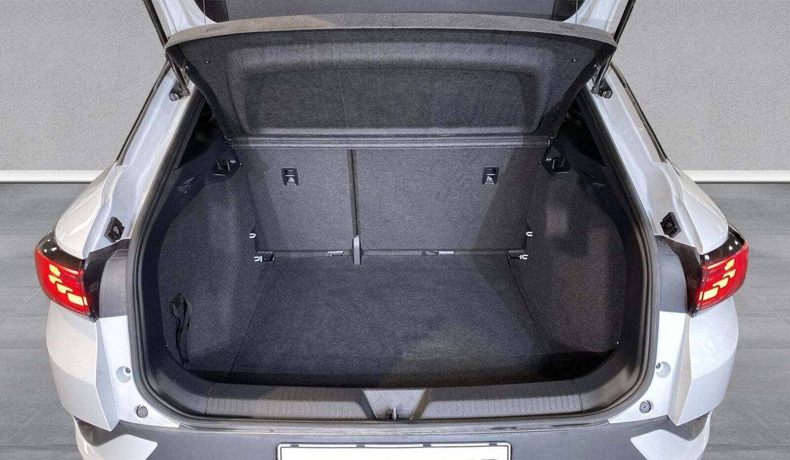 Hvid VW ID.4 fra 2023