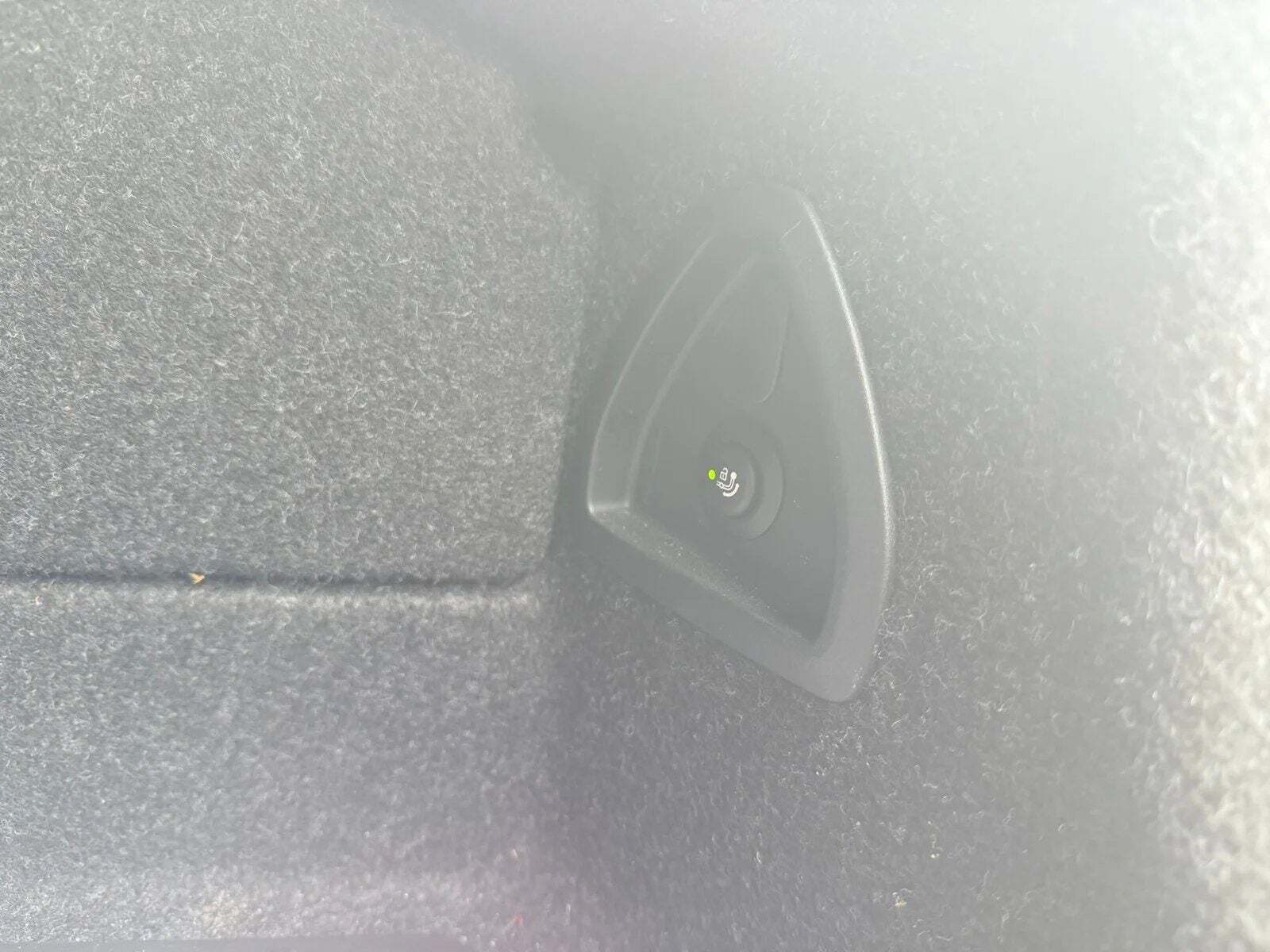 Sort BMW i5 fra 2024