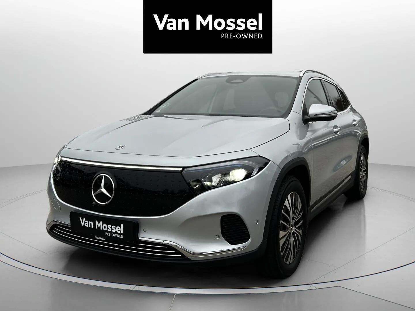 Sølv Mercedes EQA250+ fra 2025