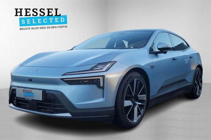 Blå Polestar 4 fra 2025 set udefra