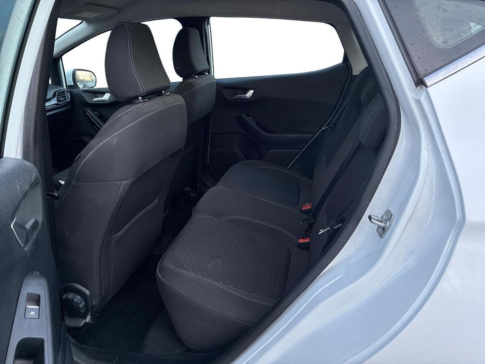 Ford Fiesta 1,0 EcoBoost mHEV Titanium