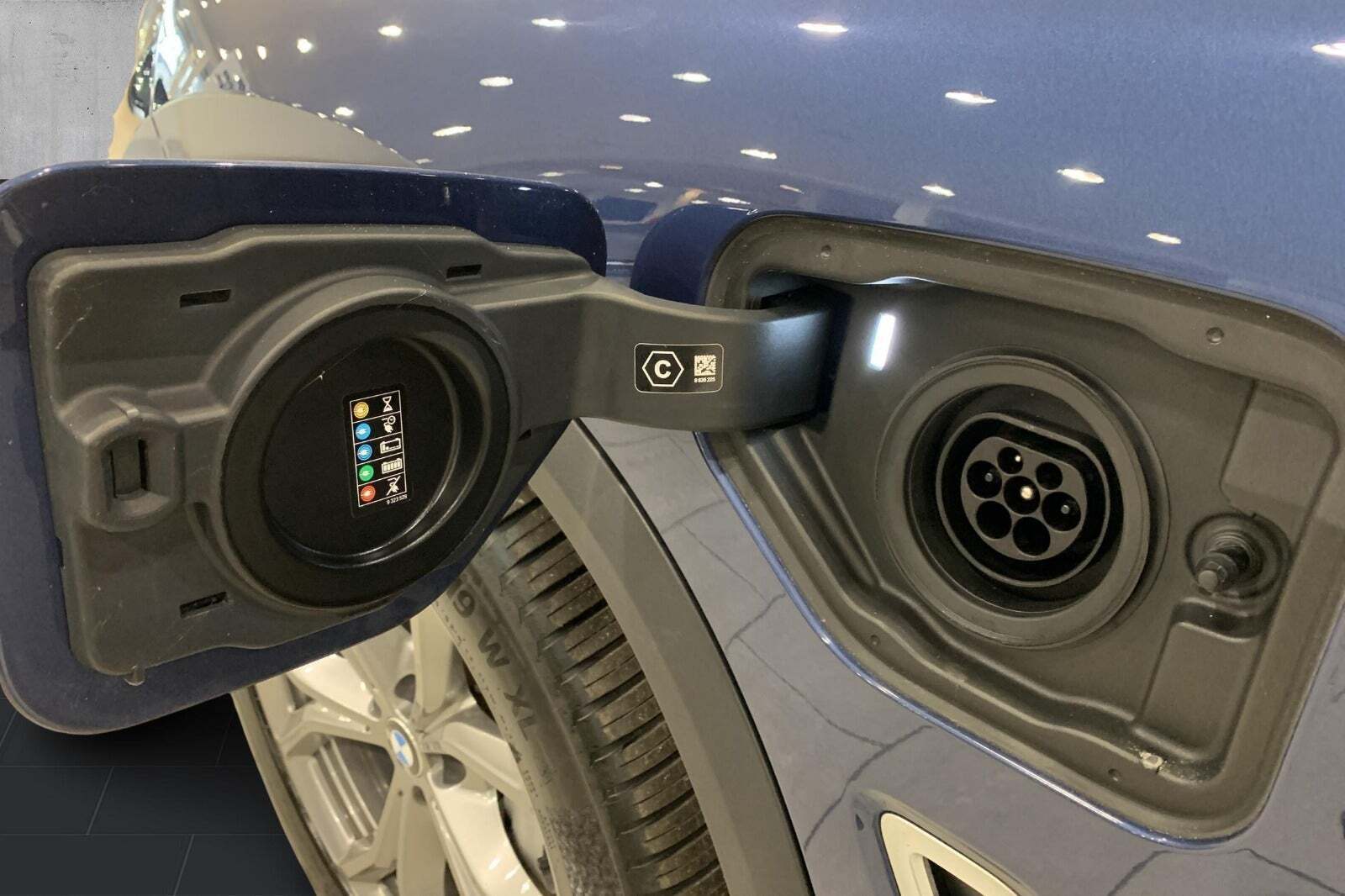 Blå BMW X5 fra 2021