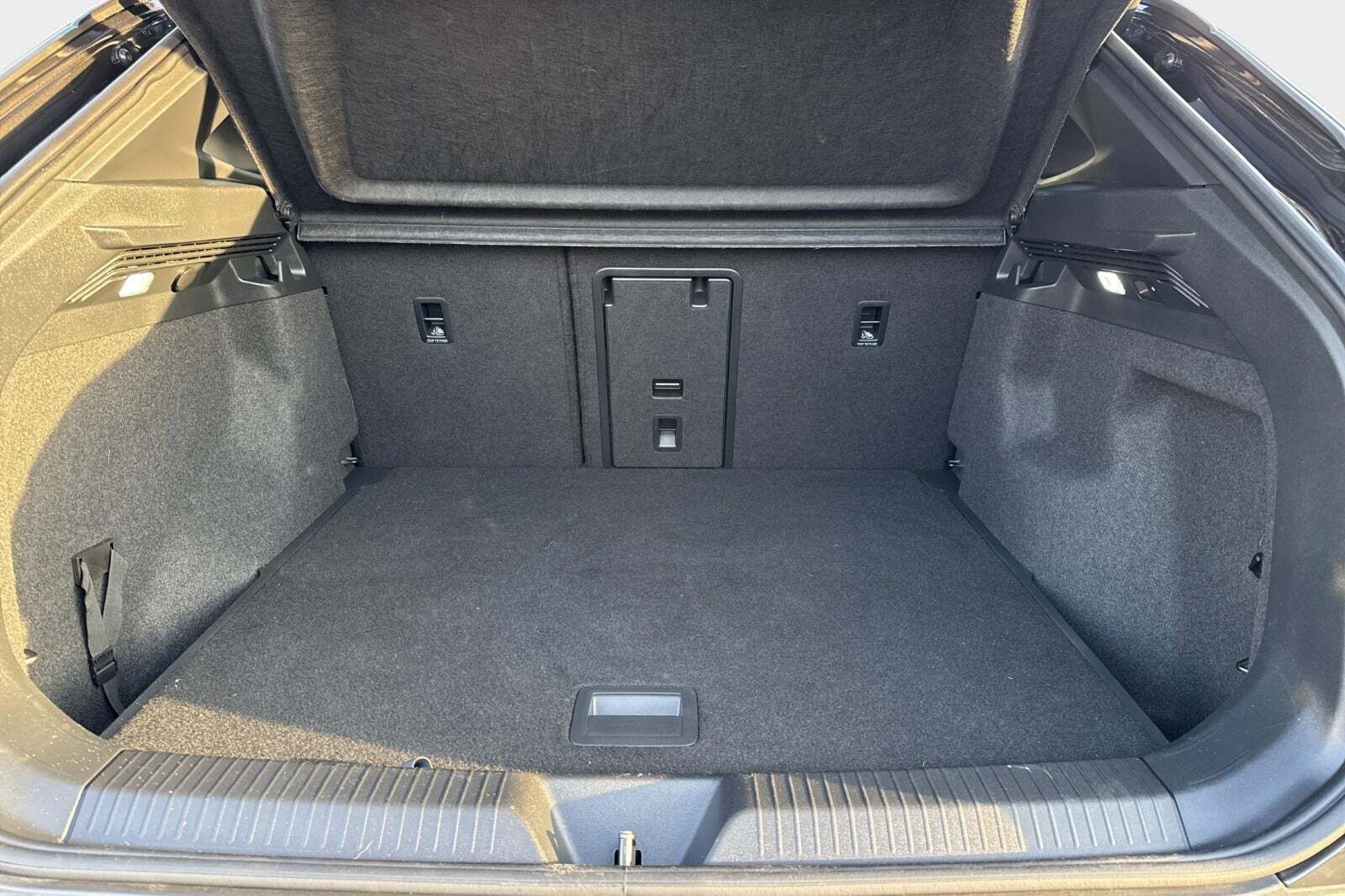 Grå VW ID.4 fra 2022