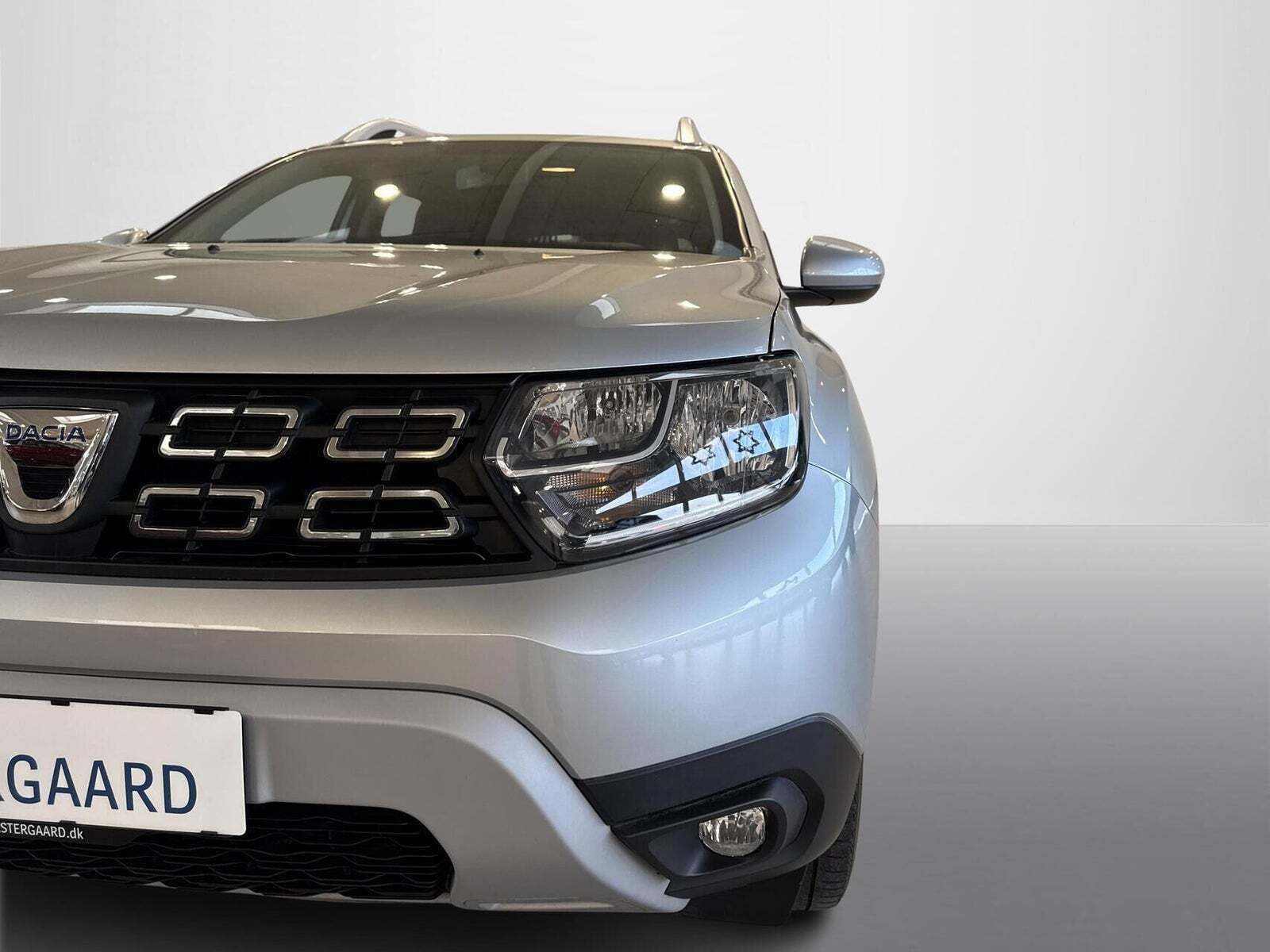 Sølv Dacia Duster fra 2021