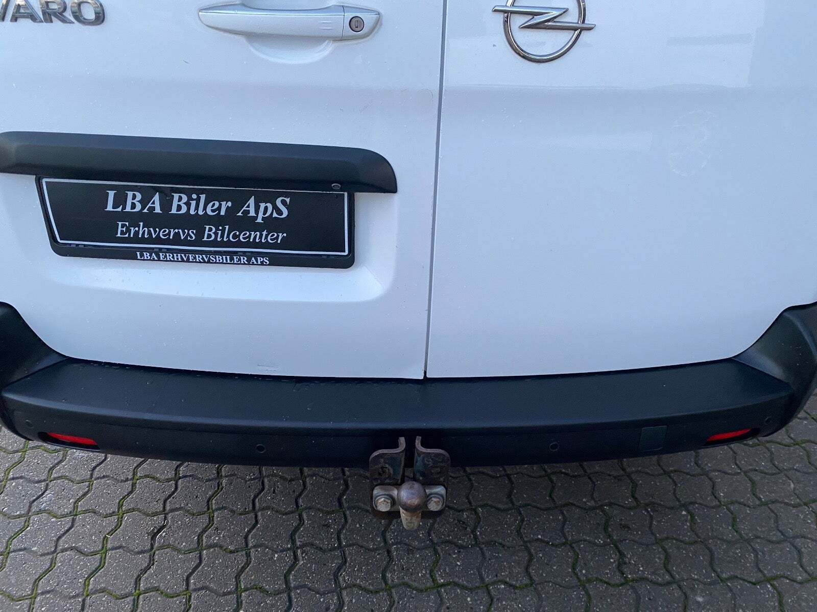 Hvid Opel Vivaro fra 2021