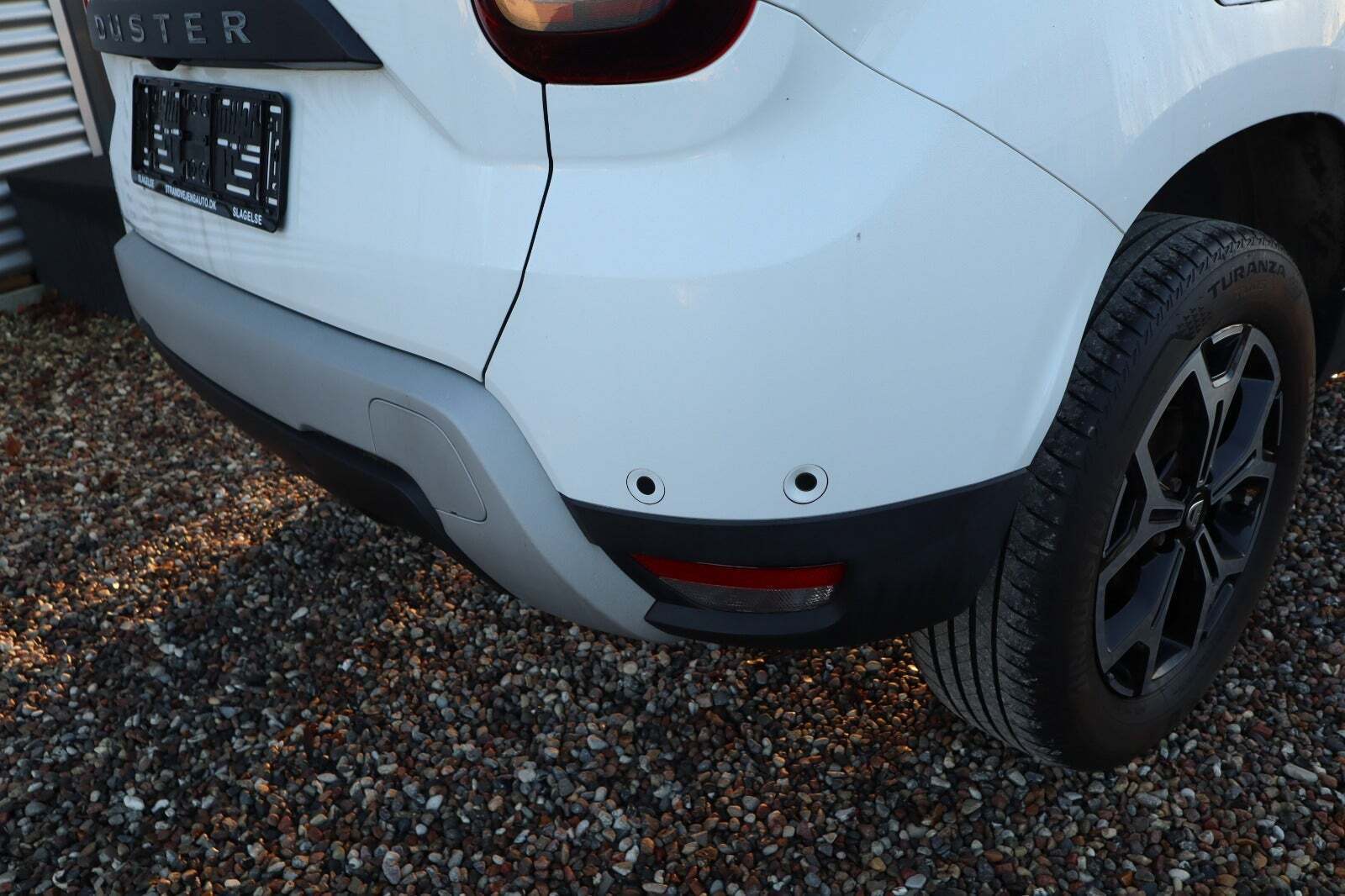 Hvid Dacia Duster fra 2021