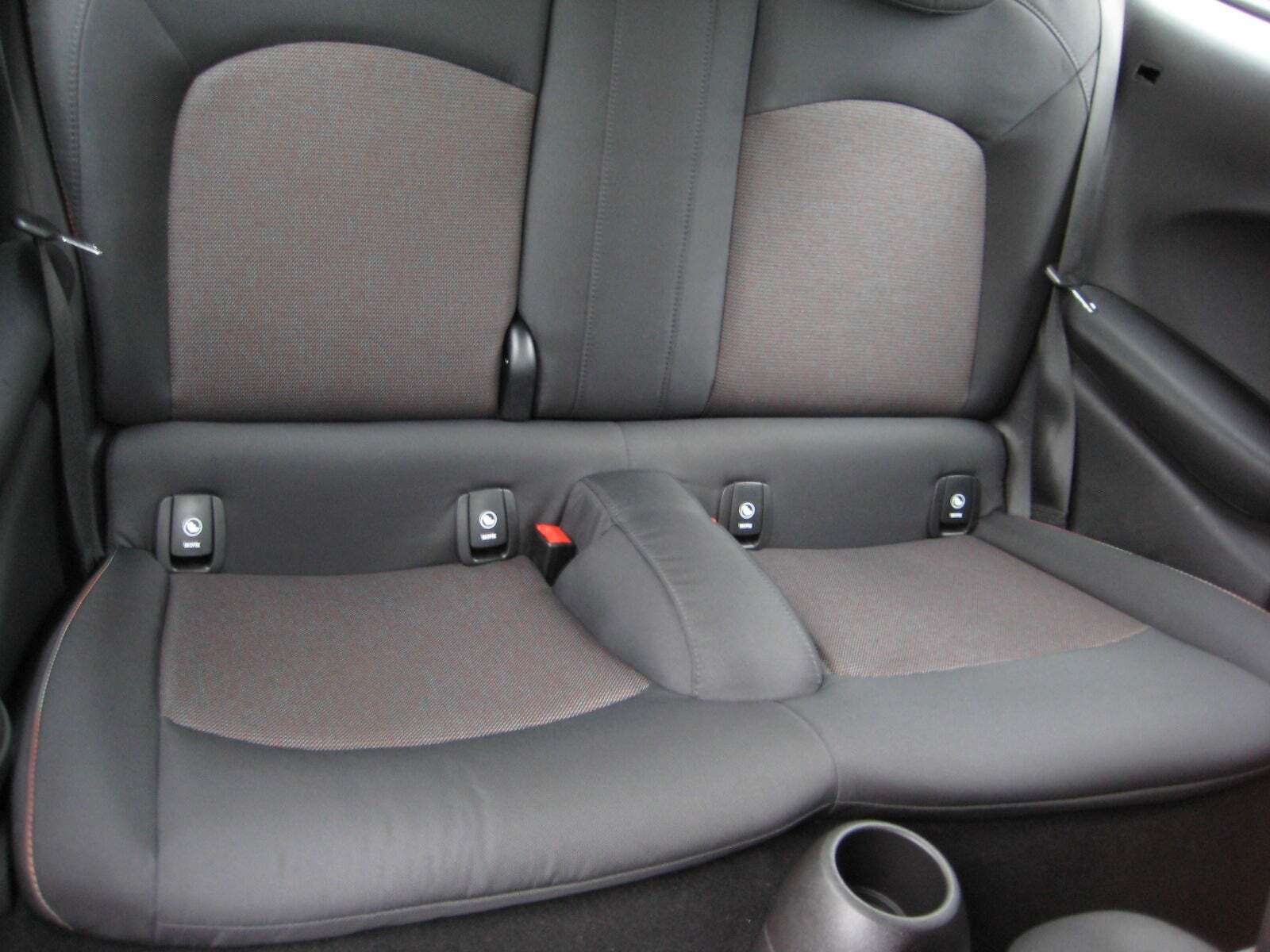 Grøn Mini Cooper fra 2016