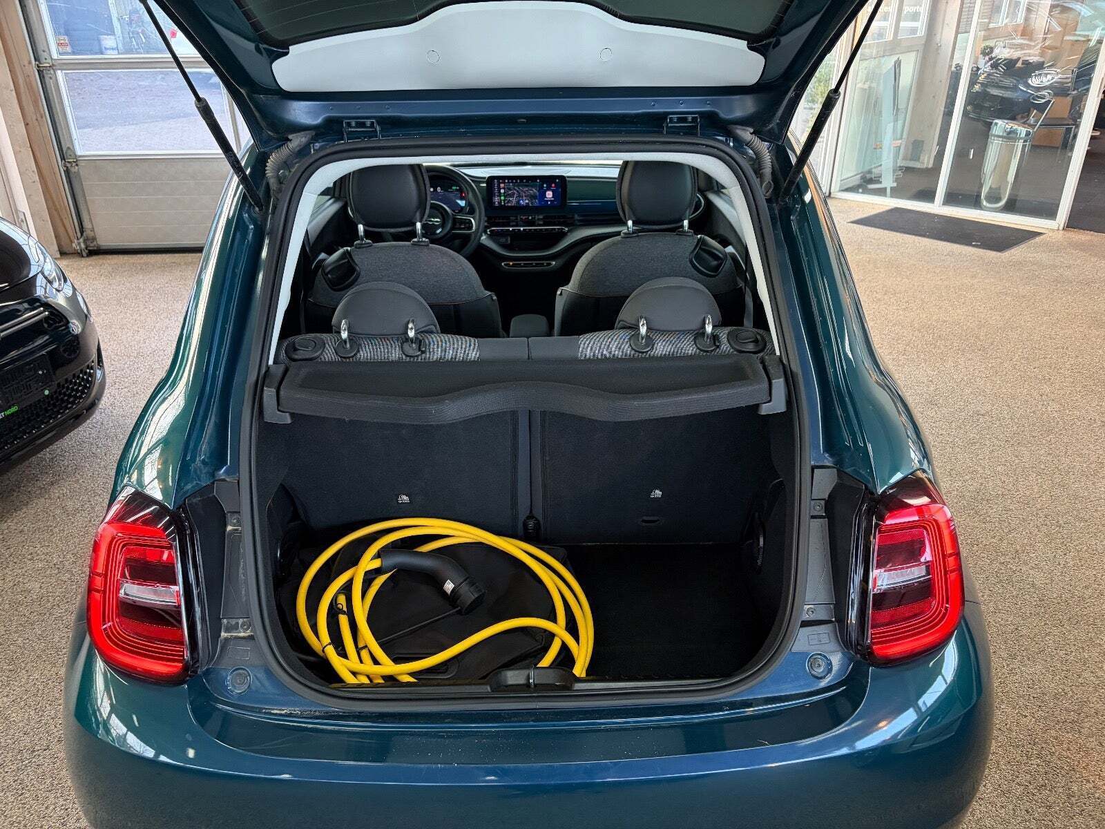 Fiat 500e 42 Icon Sky