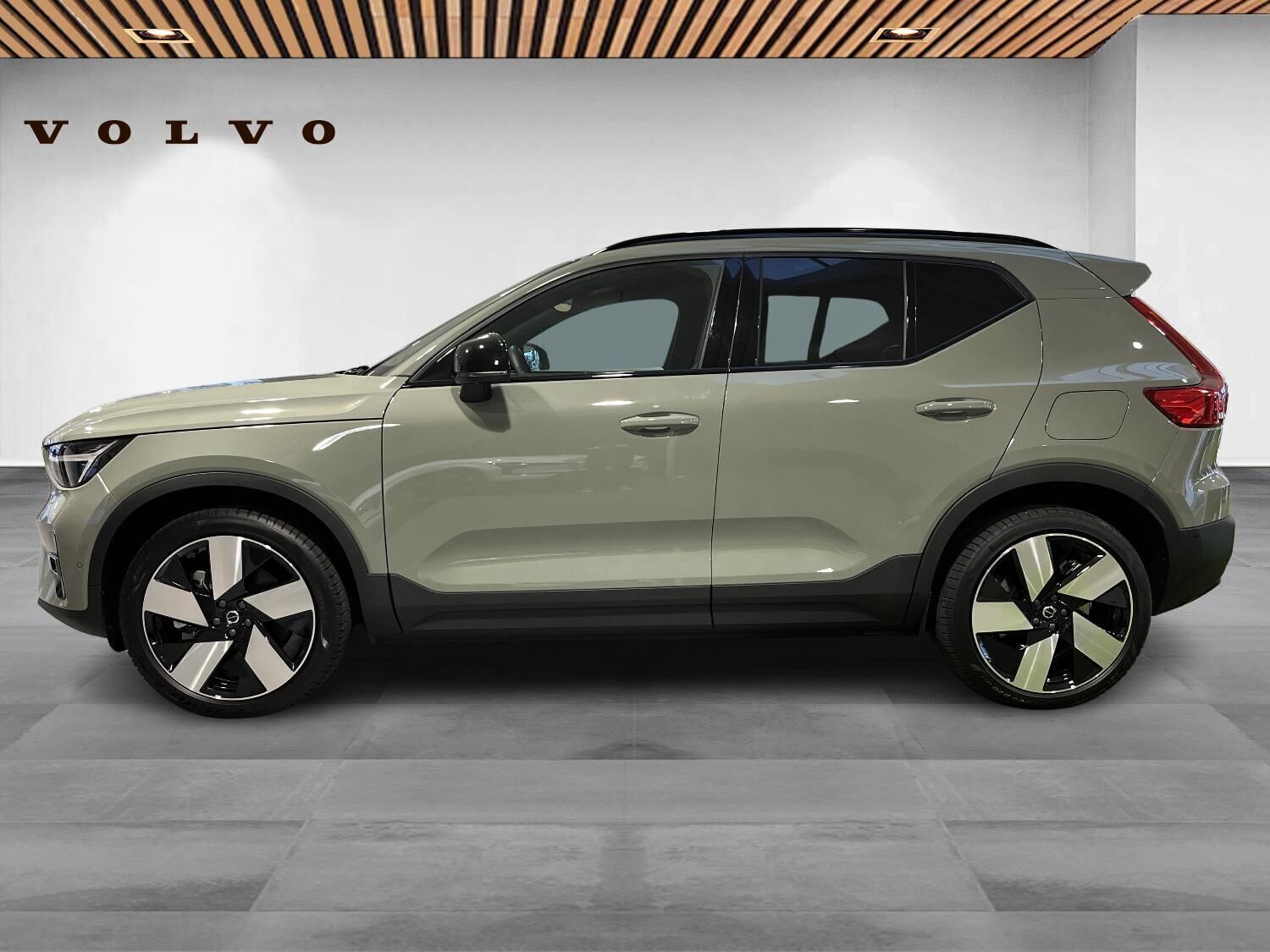 Volvo EX40 Single Motor Extended Range Plus 252HK 5d Aut.