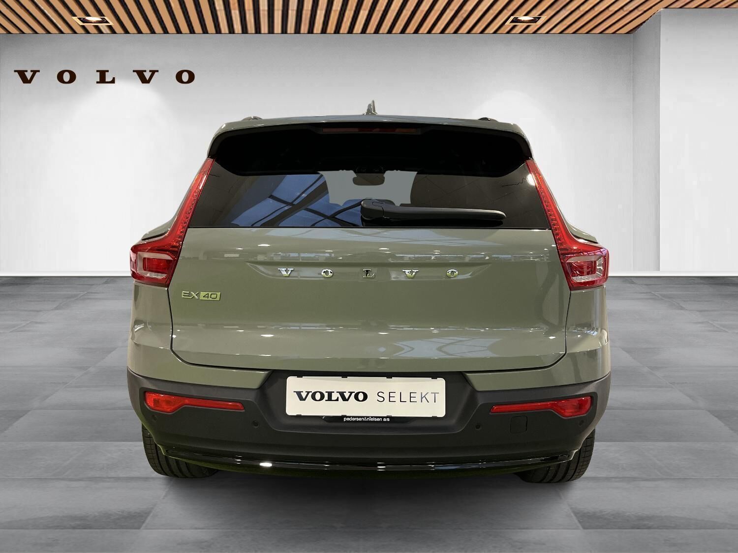 Volvo EX40 Single Motor Extended Range Plus 252HK 5d Aut.