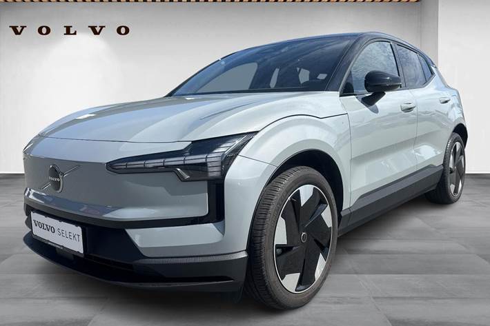 Grå Volvo EX30 fra 2024 set udefra
