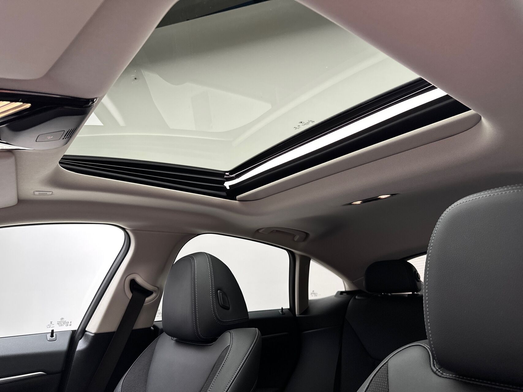 Sort BMW i4 fra 2022