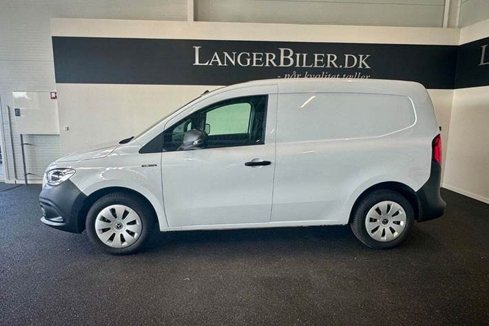 Hvid Mercedes eCitan fra 2024