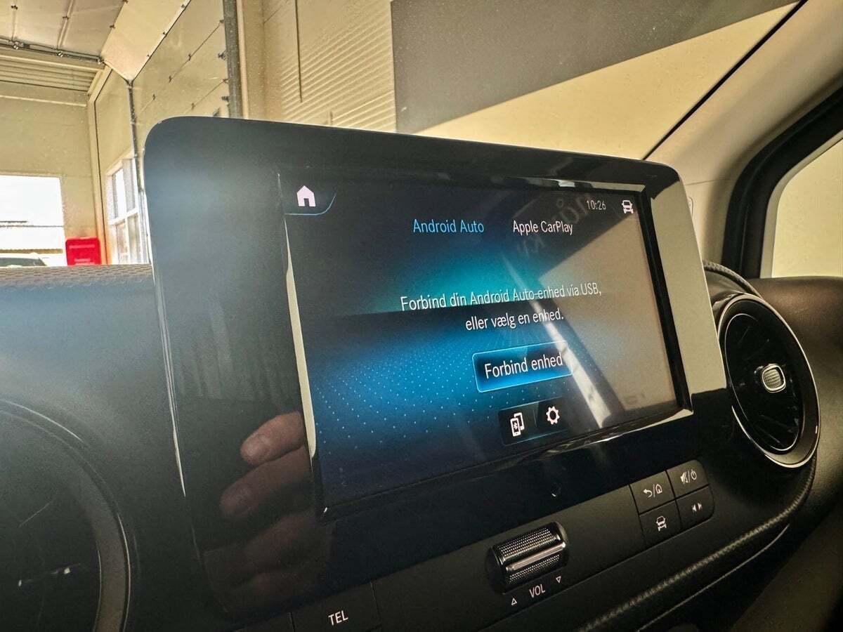 Hvid Mercedes eCitan fra 2024