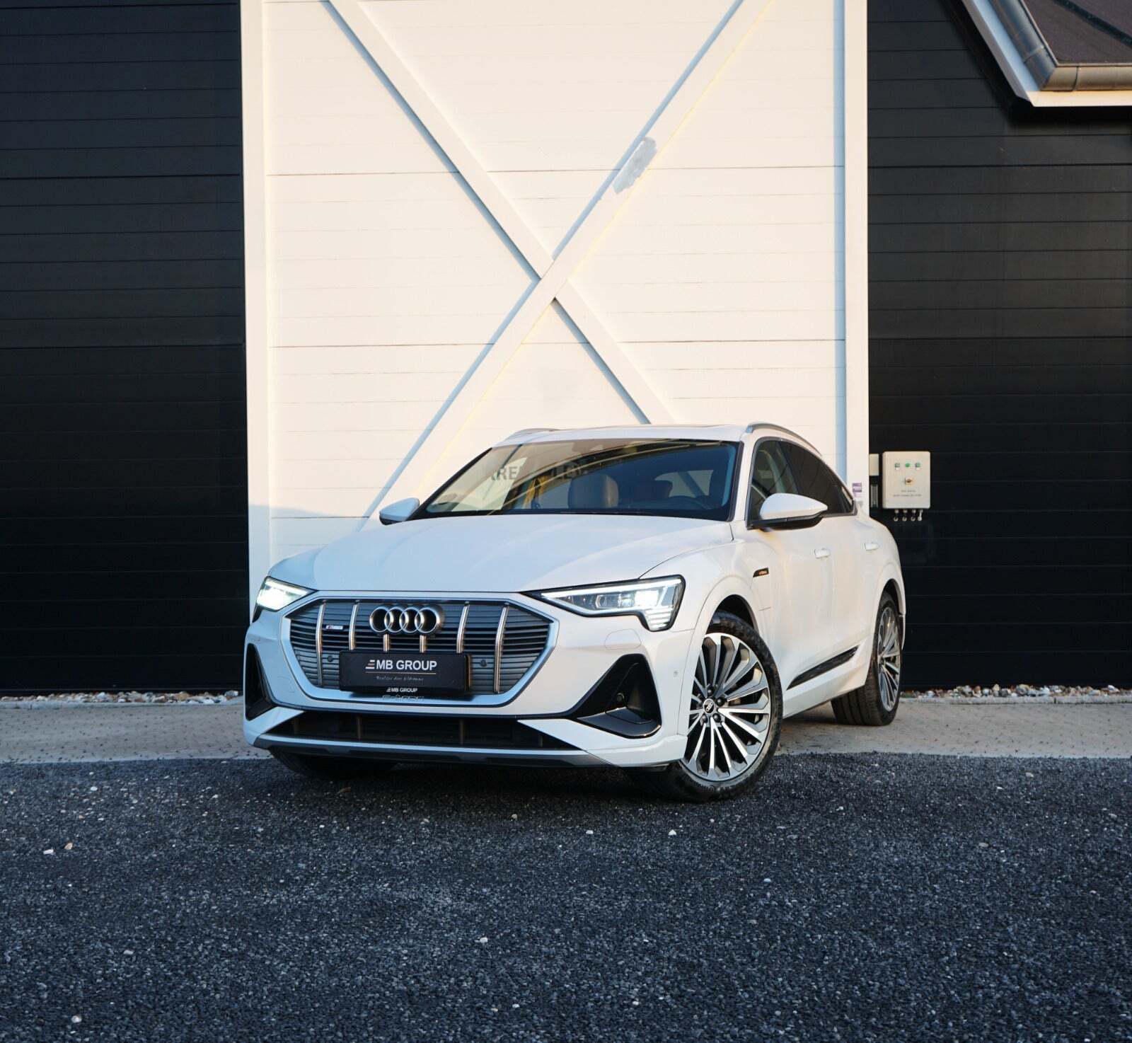 Audi e-tron 55 S-line Sportback quattro