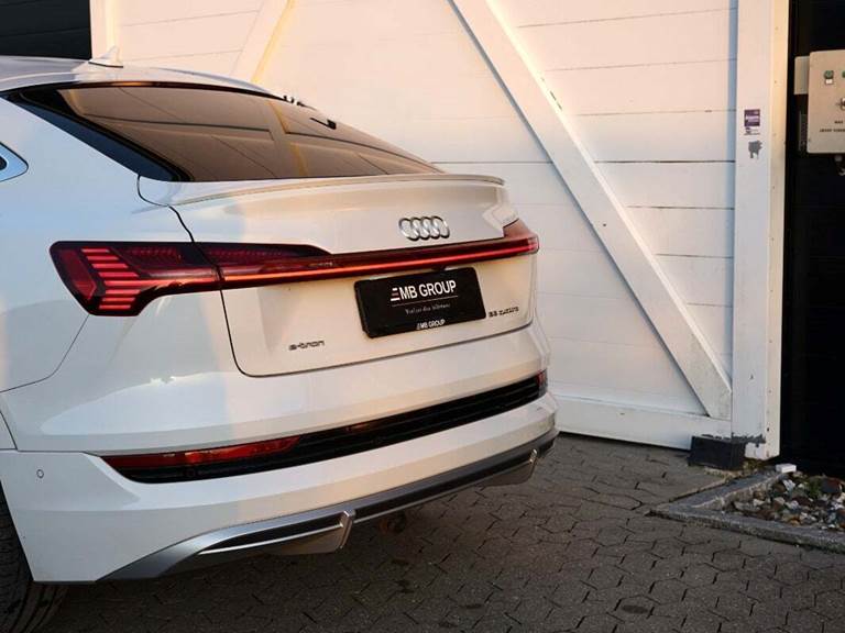 Audi e-tron 55 S-line Sportback quattro
