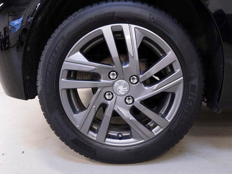 Peugeot 208 1,2 PureTech 75 Prime