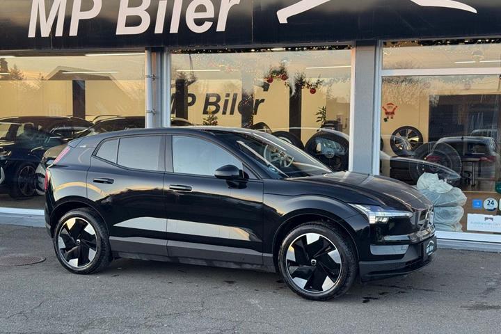 Sort Volvo EX30 fra 2024
