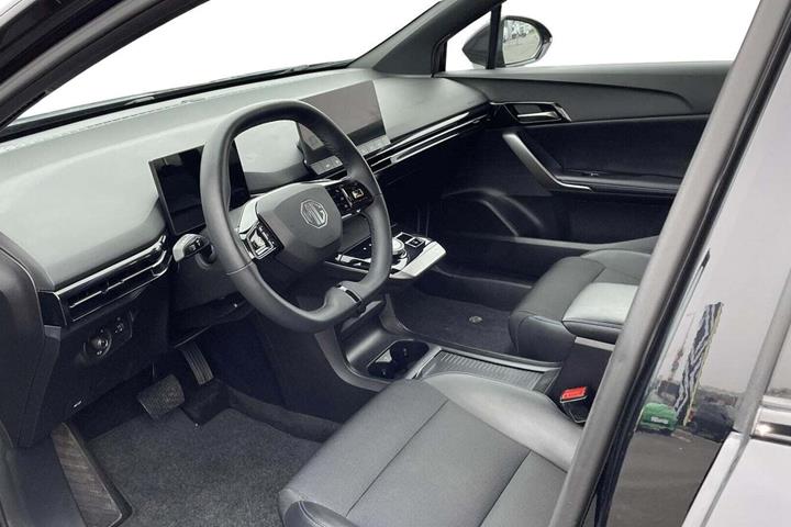 Beige MG 4 fra 2023
