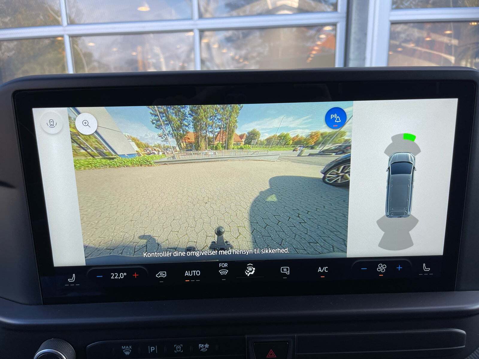 Hvid Ford E-Transit Custom 320S fra 2024