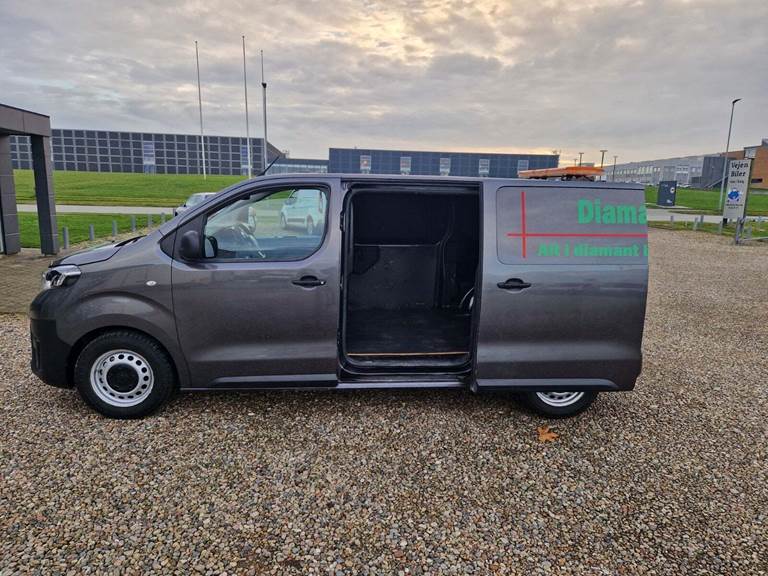 Toyota ProAce 1,5 D 120 Medium Comfort