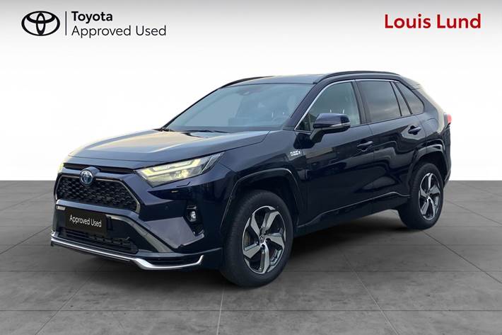 Blå Toyota RAV4 Plug-in fra 2024 set udefra