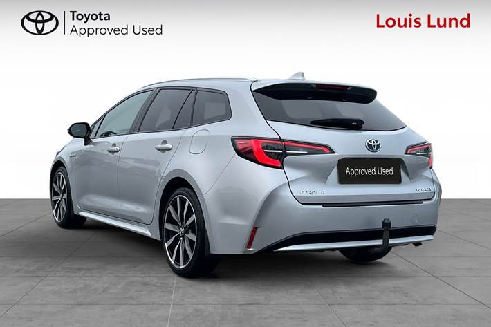 Grå Toyota Corolla fra 2020