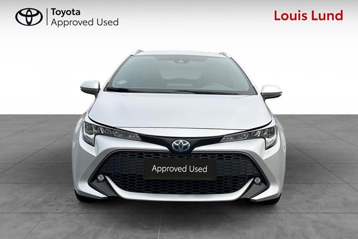 Grå Toyota Corolla fra 2020
