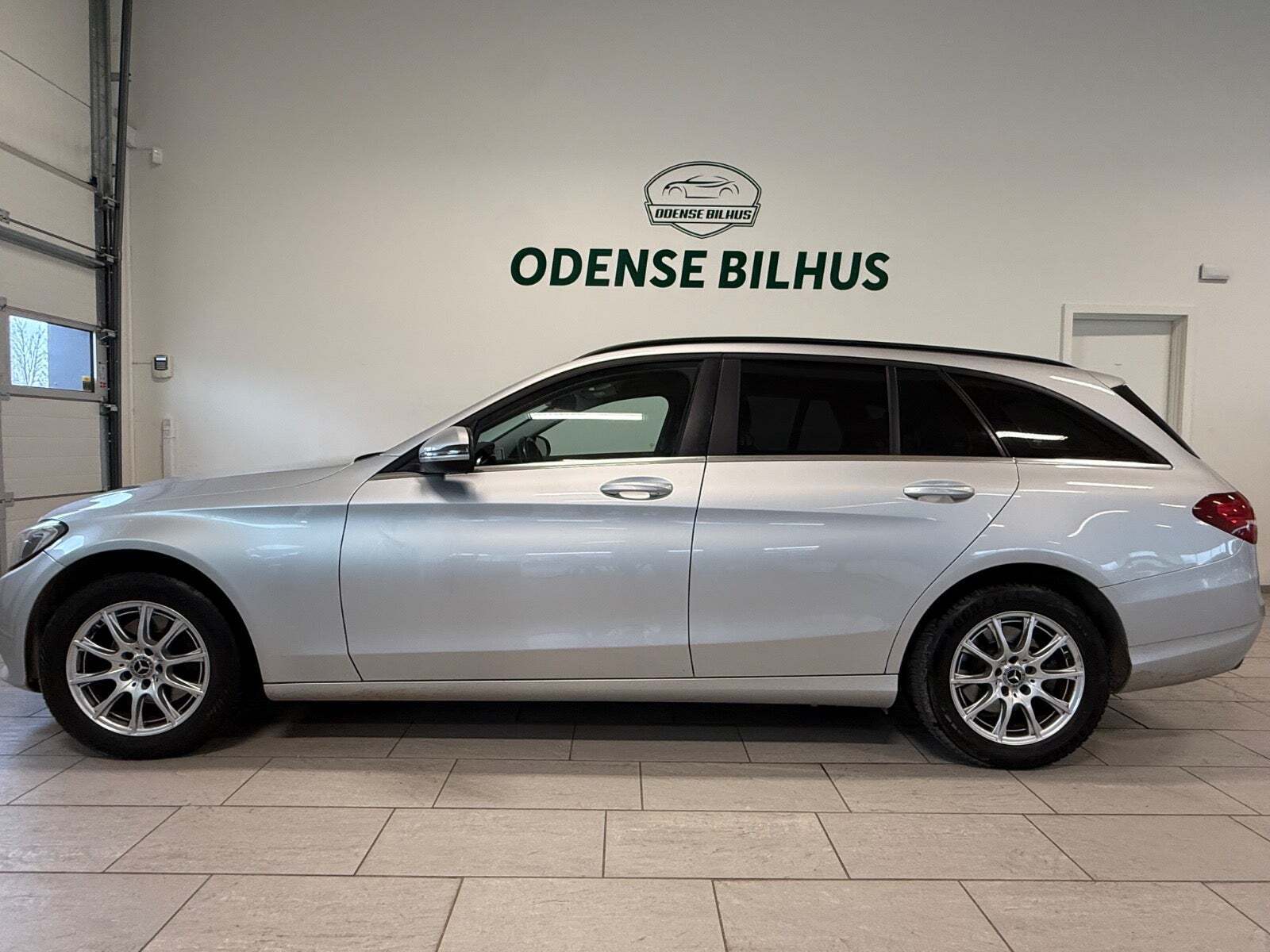 Mercedes C220 d 2,2 Avantgarde stc. aut.