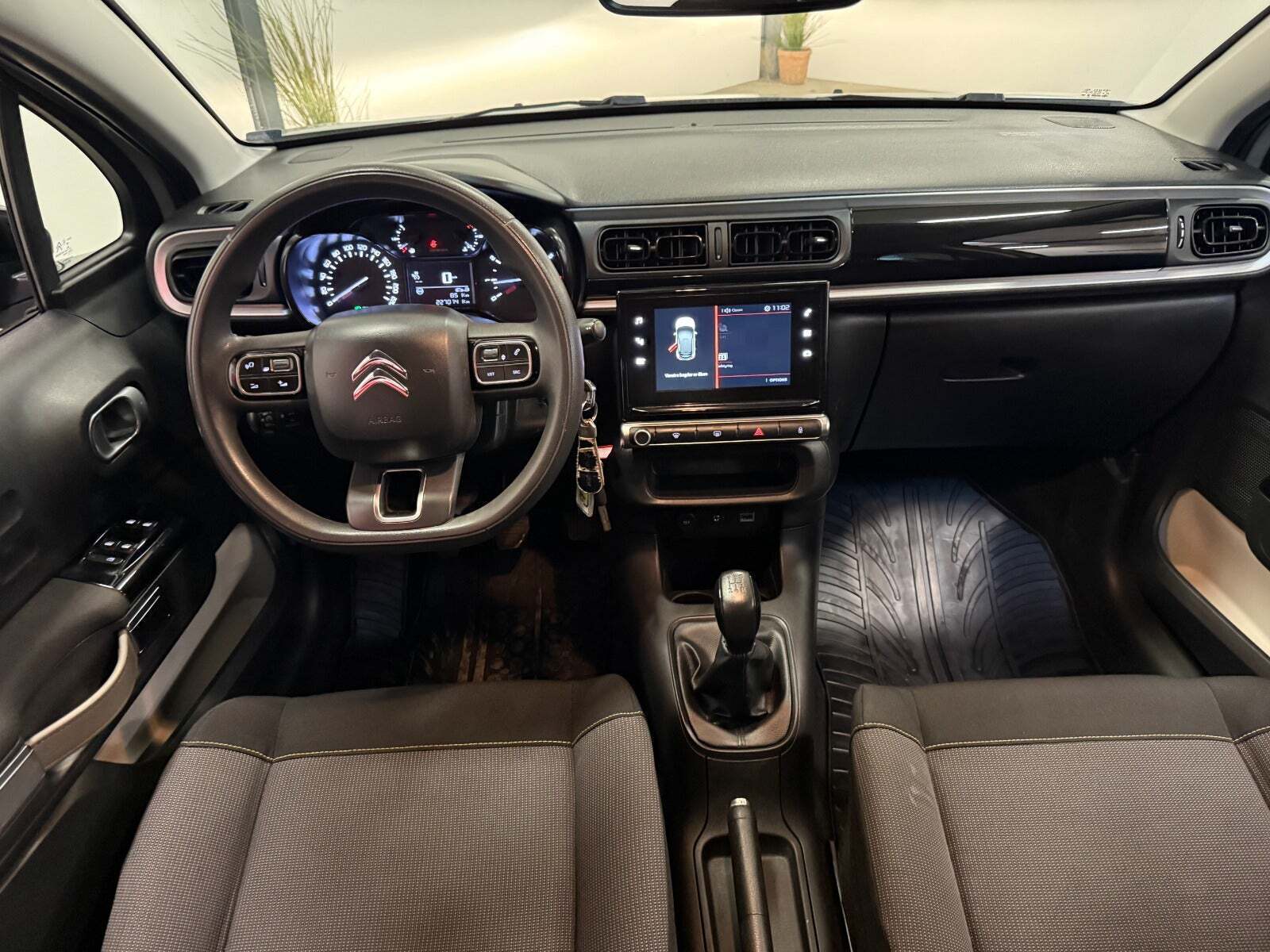 Beige Citroën C3 fra 2017