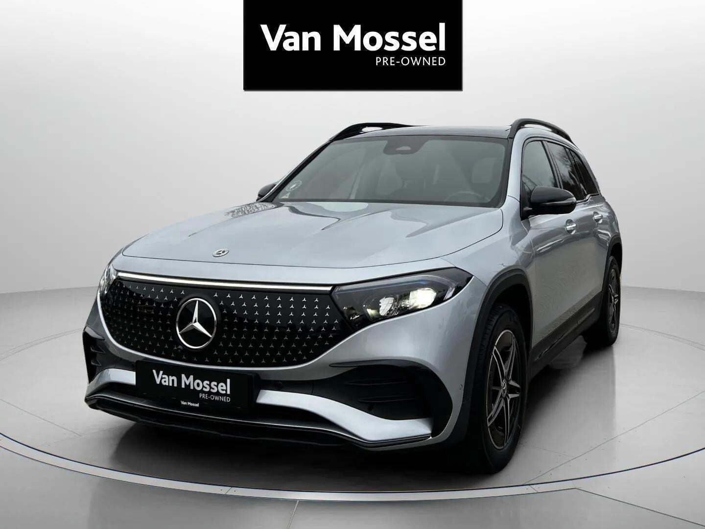 Sølv Mercedes EQB250+ fra 2025