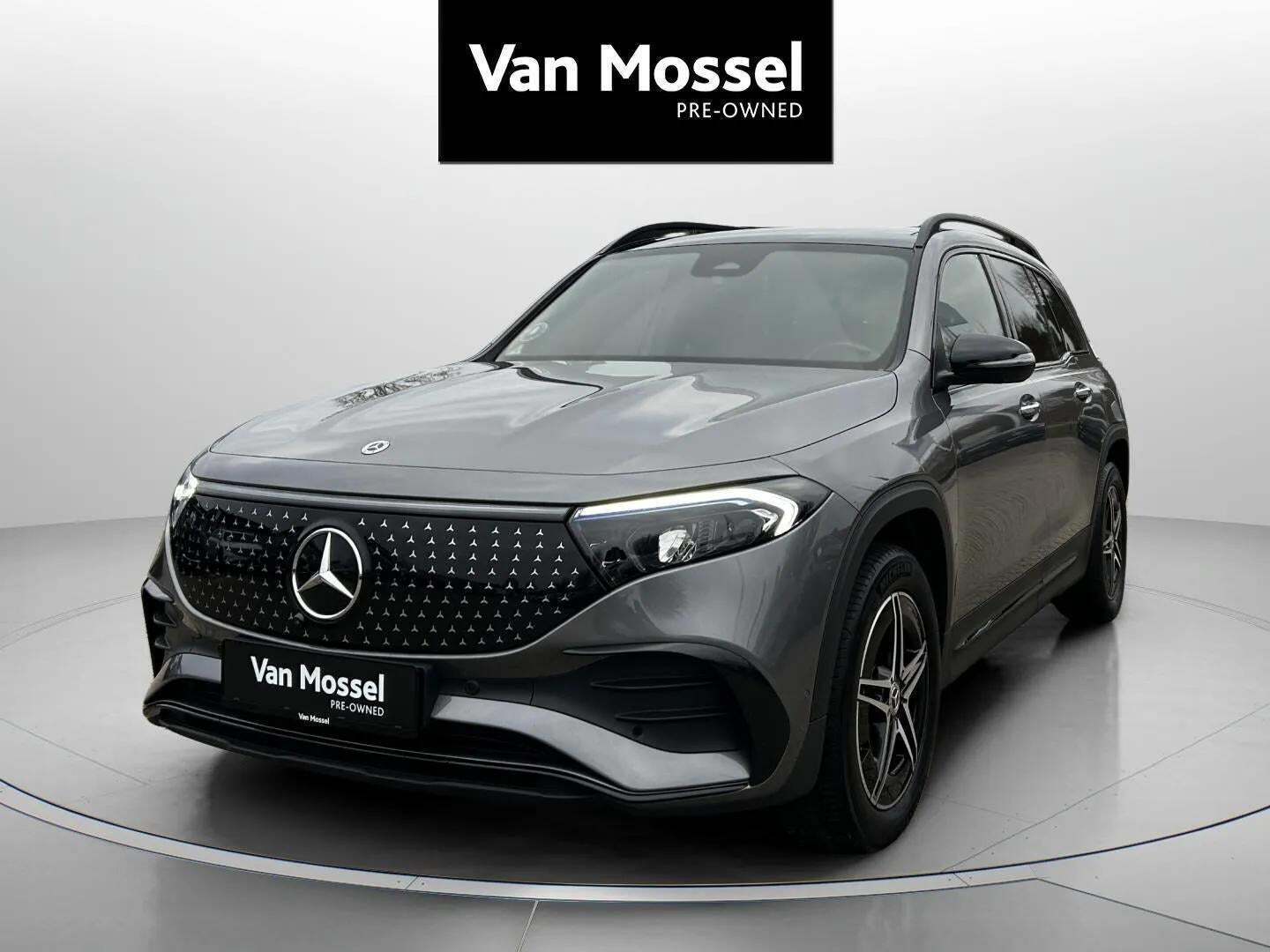 Grå Mercedes EQB250+ fra 2025
