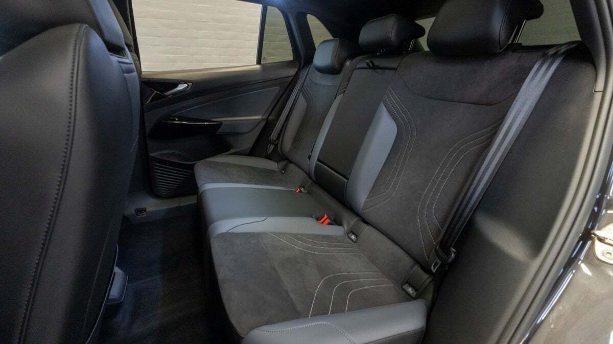 Grå VW ID.4 fra 2023