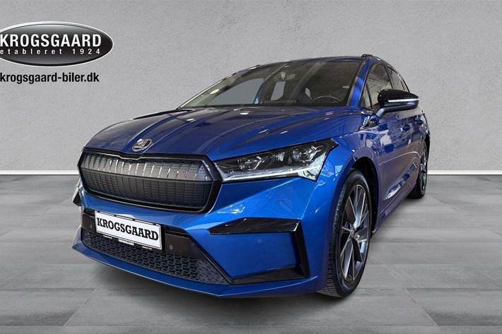 Blå Skoda Enyaq fra 2022 set udefra