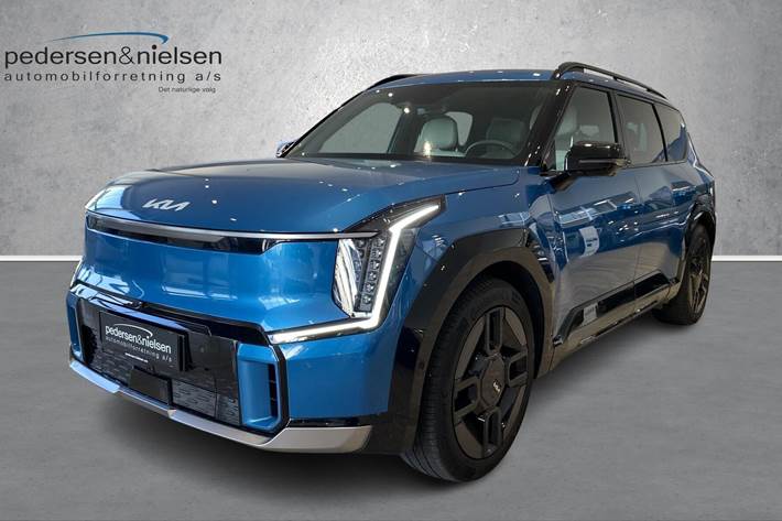 Blå Kia EV9 fra 2025 set udefra