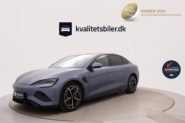Blå BYD Seal fra 2024 set udefra