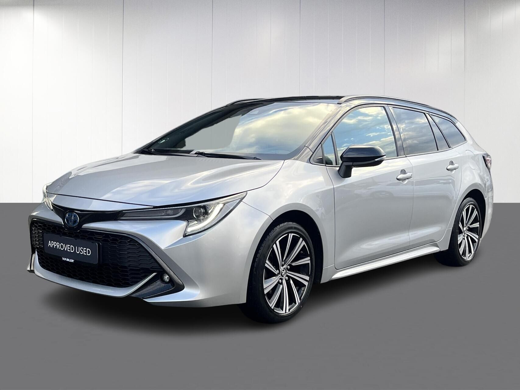 Toyota Corolla 1,8 Touring Sports Hybrid Active Premium E-CVT 122HK Stc Trinl. Gear