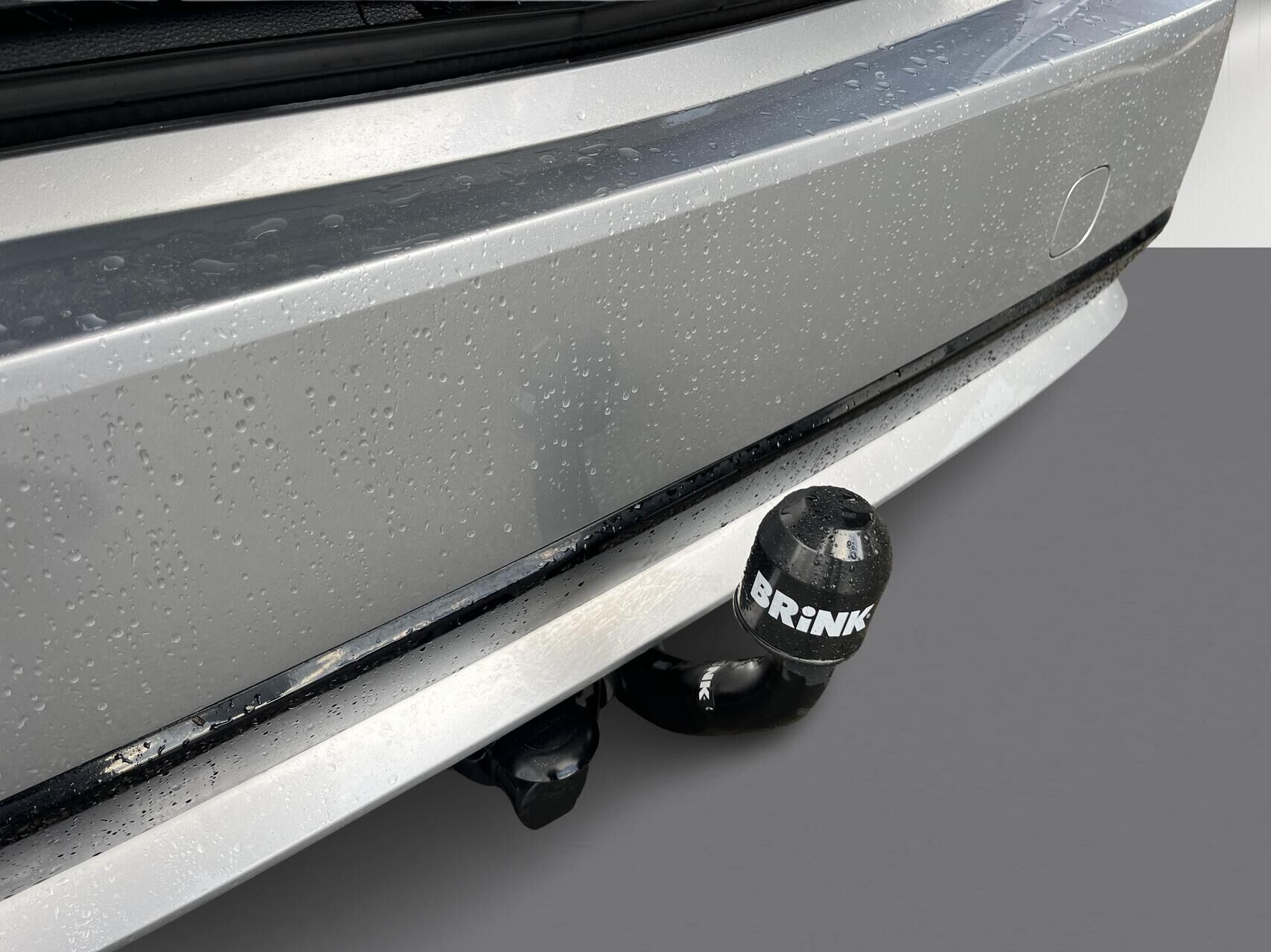 Sølv Toyota Corolla fra 2022