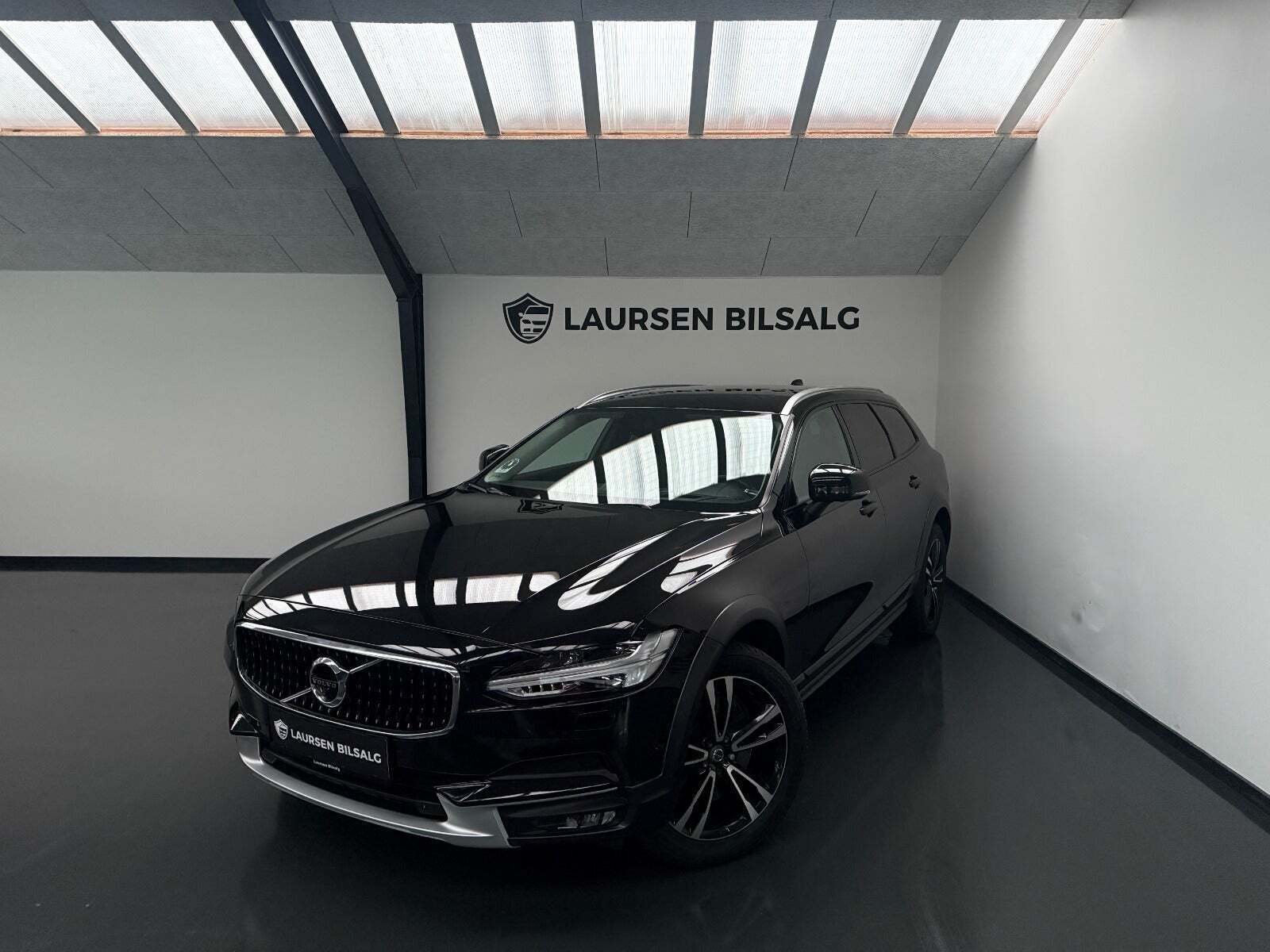 Volvo V90 CC 2,0 D5 235 Pro aut. AWD