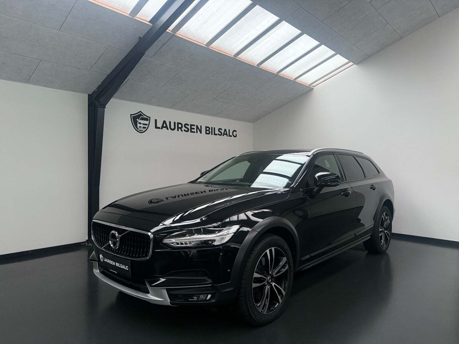 Volvo V90 CC 2,0 D5 235 Pro aut. AWD