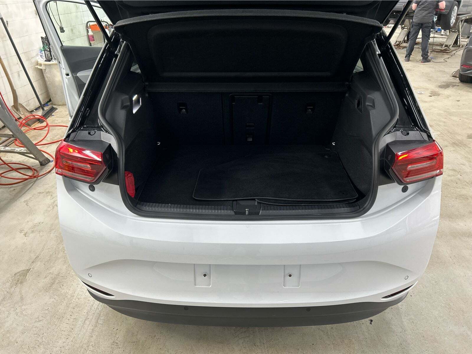 Hvid VW ID.3 fra 2023