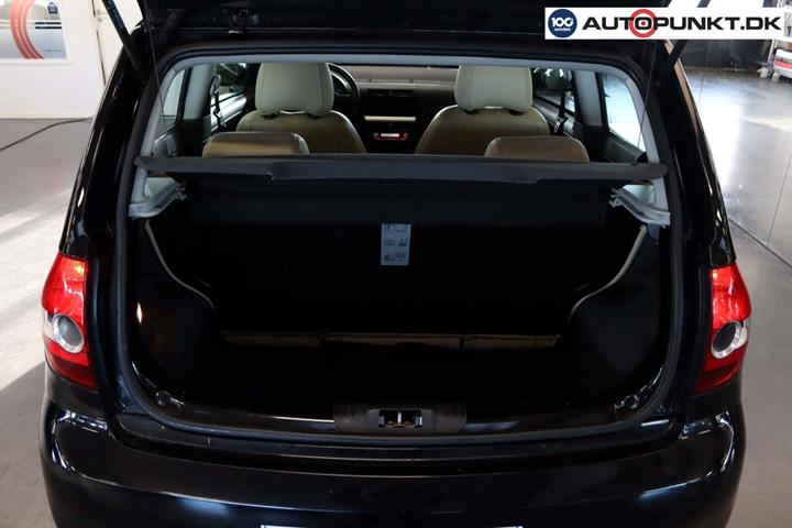 Sort VW Fox fra 2006