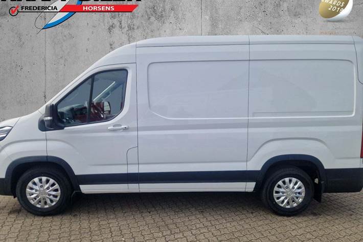 Hvid Maxus e-Deliver 9 fra 2023