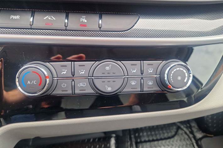 Hvid Maxus e-Deliver 9 fra 2023