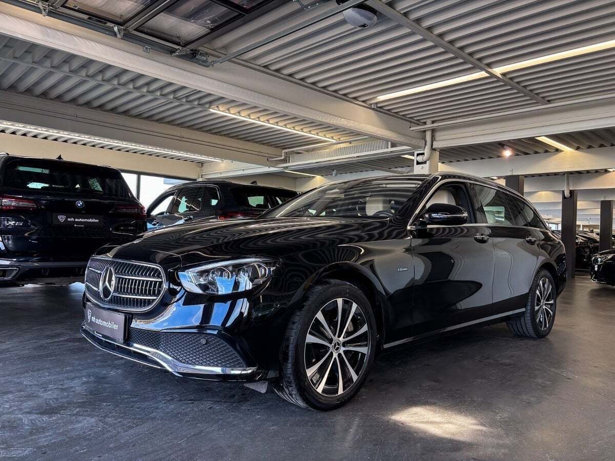 Mercedes E300 de 2,0 Avantgarde stc. aut.